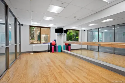 35 N Chatsworth Avenue Larchmont NY 10538
