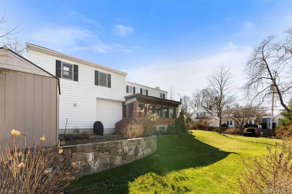 1 Hoover Road Yonkers NY 10710