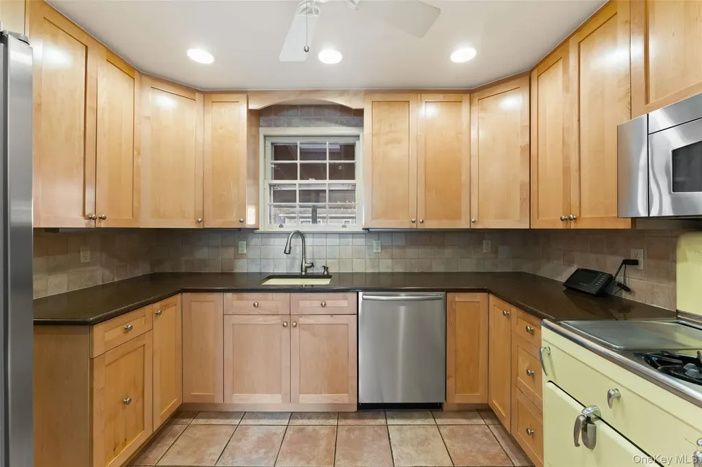 1 Hoover Road Yonkers NY 10710