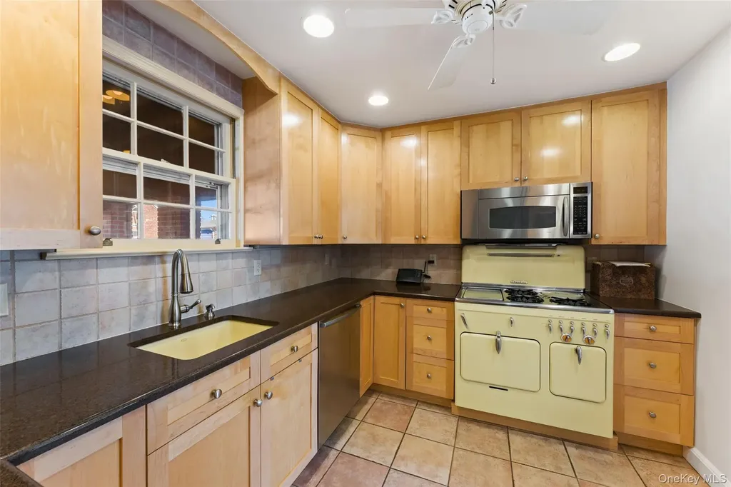 1 Hoover Road Yonkers NY 10710