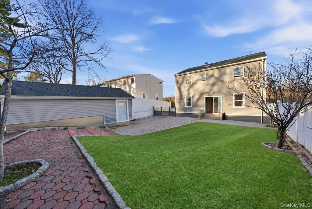 115 Young Avenue Yonkers NY 10710