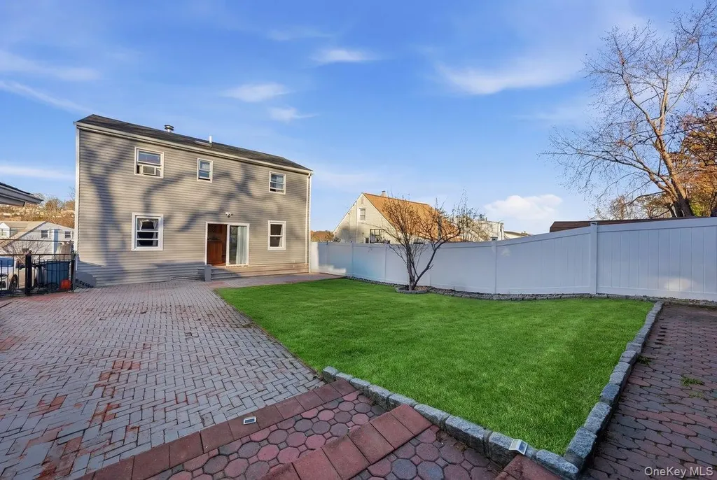 115 Young Avenue Yonkers NY 10710