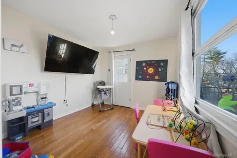115 Young Avenue Yonkers NY 10710