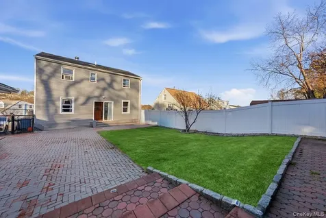 115 Young Avenue Yonkers NY 10710