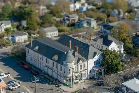 434 Main Street Greenport NY 11944