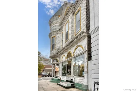 434 Main Street Greenport NY 11944