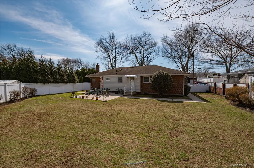 23 Olga Lane Commack NY 11725