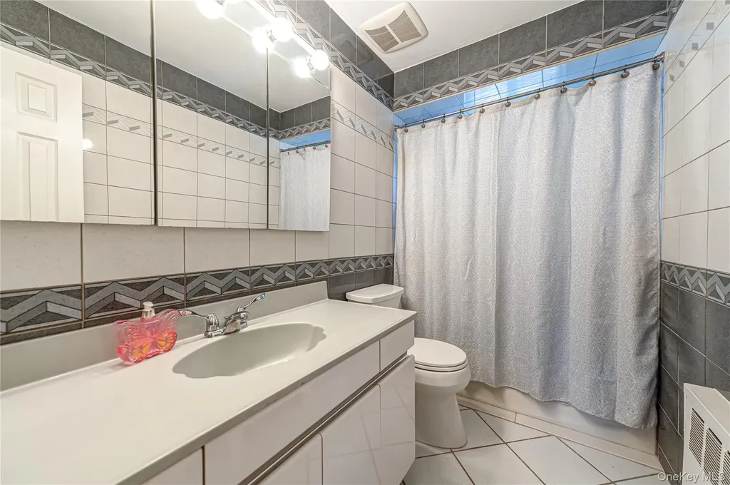 23 Olga Lane Commack NY 11725