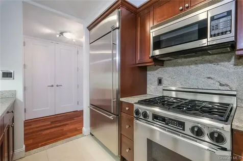 10 City Place White Plains NY 10601