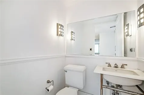 10 City Place White Plains NY 10601