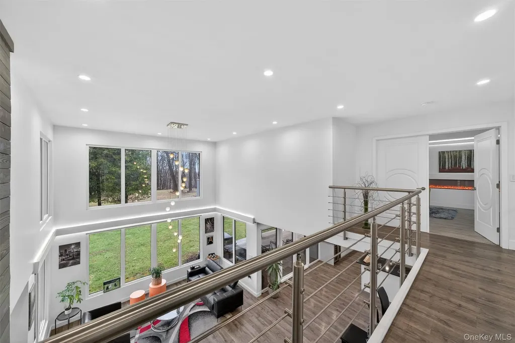 41 Sand Hill Lane Florida NY 10921