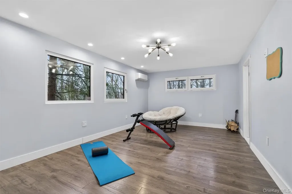 41 Sand Hill Lane Florida NY 10921