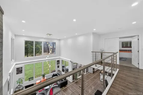 41 Sand Hill Lane Florida NY 10921