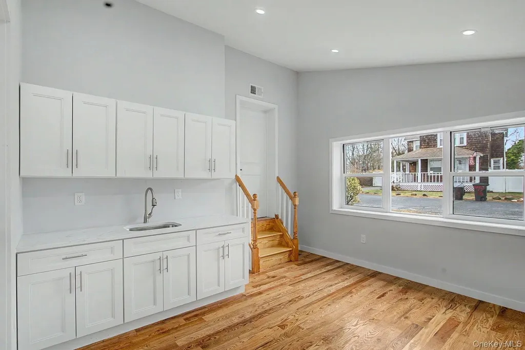 19 West Side Avenue Bay Shore NY 11706