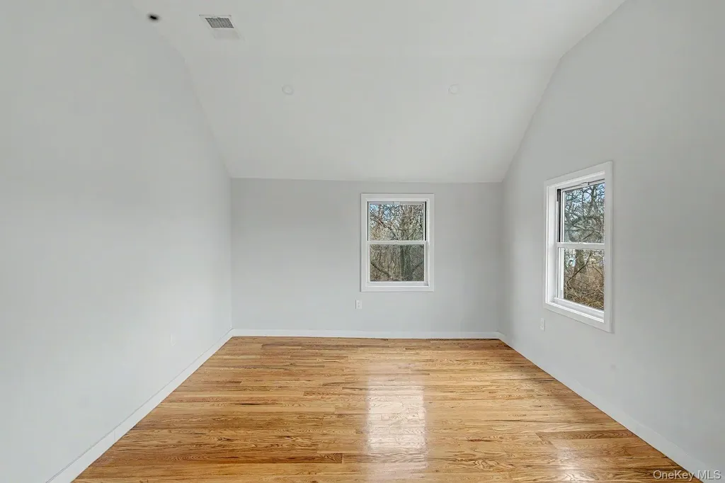 19 West Side Avenue Bay Shore NY 11706