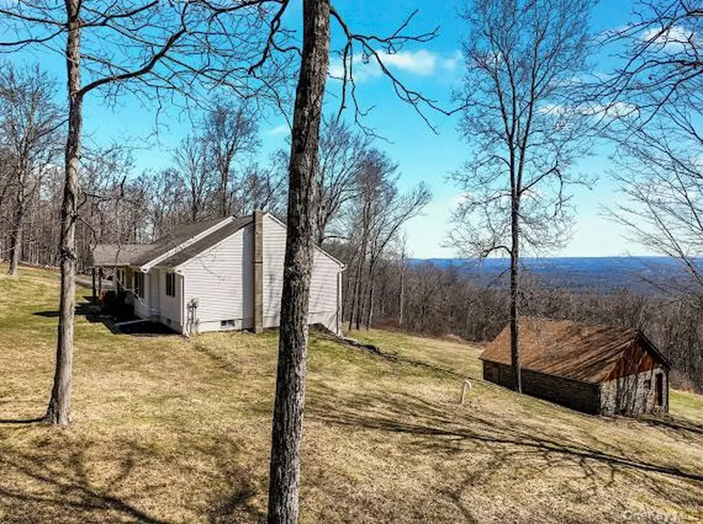 68 Fire Tower Road Bloomingburg NY 12721