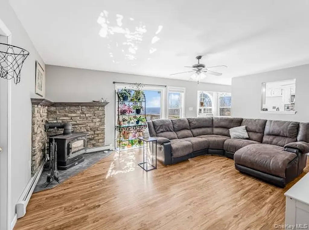 68 Fire Tower Road Bloomingburg NY 12721