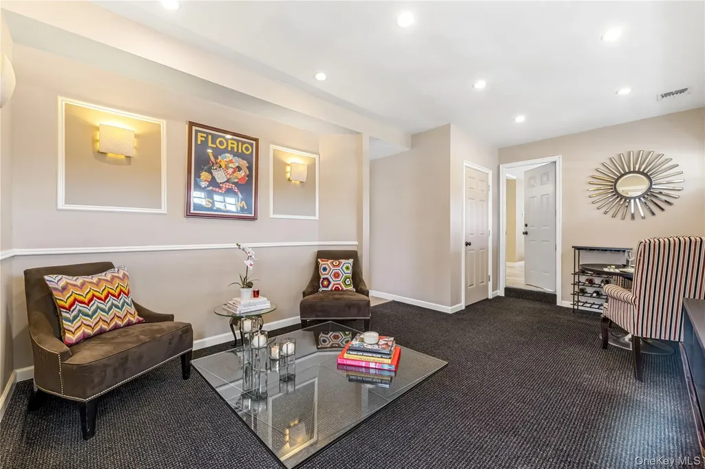 22 Delaware Avenue Jericho NY 11753