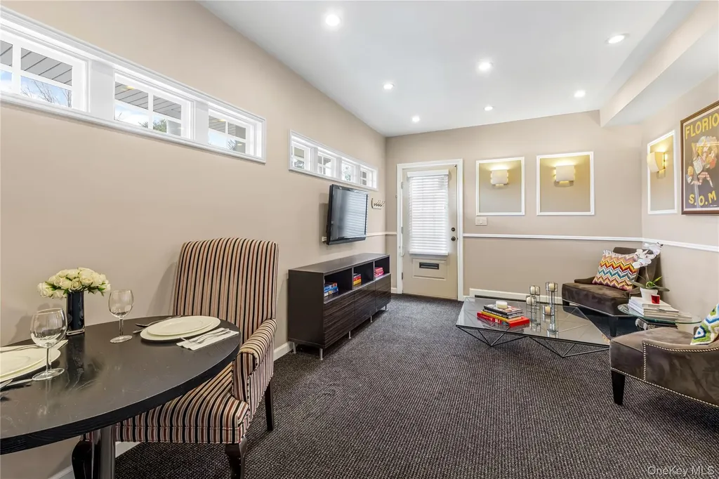 22 Delaware Avenue Jericho NY 11753