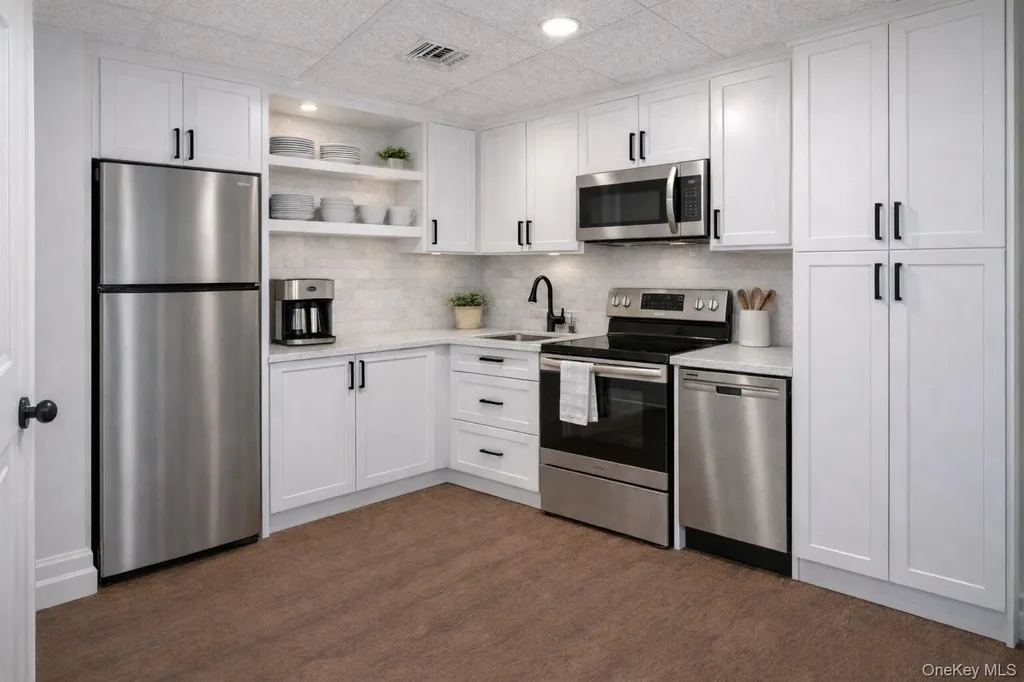 22 Delaware Avenue Jericho NY 11753