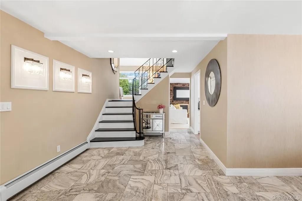 22 Delaware Avenue Jericho NY 11753