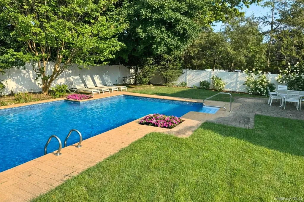 22 Delaware Avenue Jericho NY 11753
