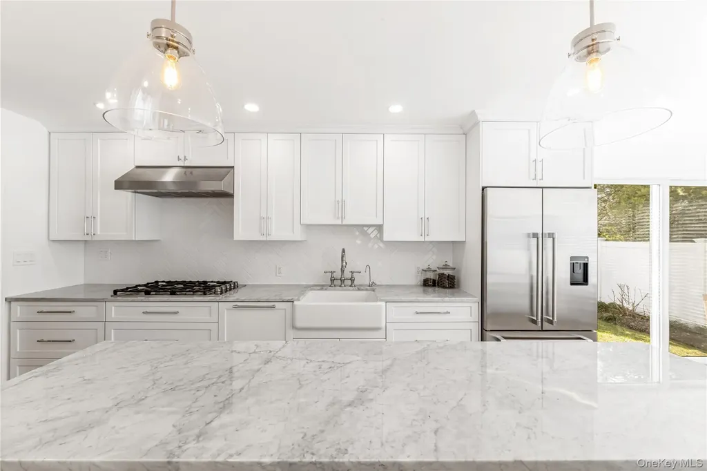 22 Delaware Avenue Jericho NY 11753
