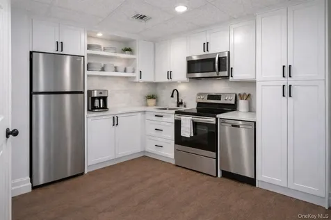 22 Delaware Avenue Jericho NY 11753