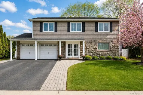 22 Delaware Avenue Jericho NY 11753