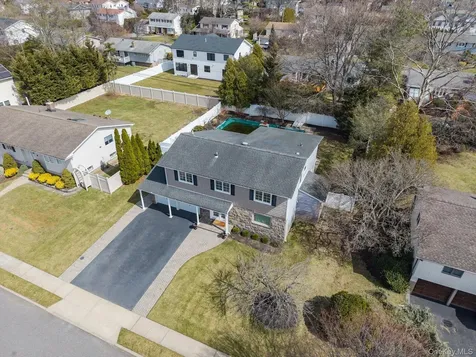 22 Delaware Avenue Jericho NY 11753