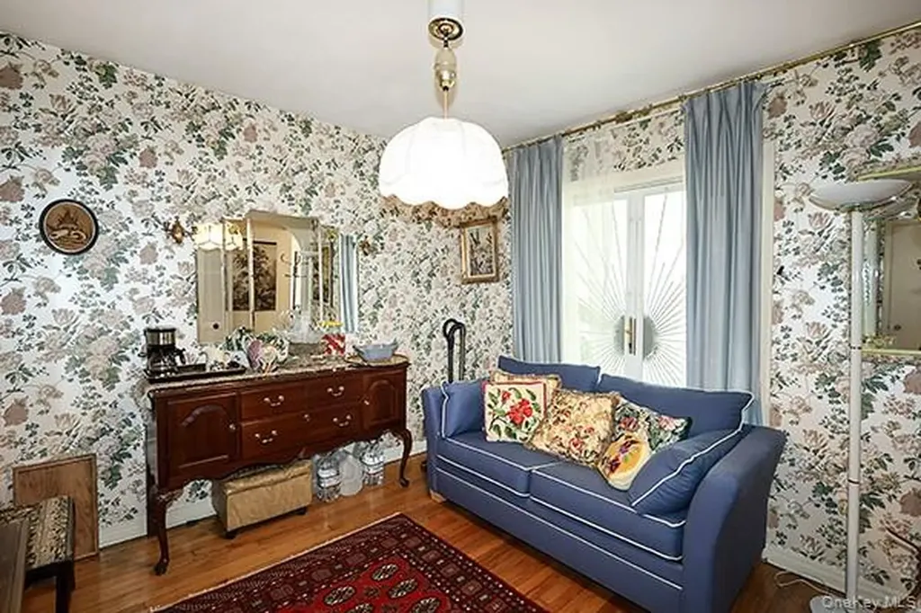 97 Vanderbilt Avenue Manhasset NY 11030