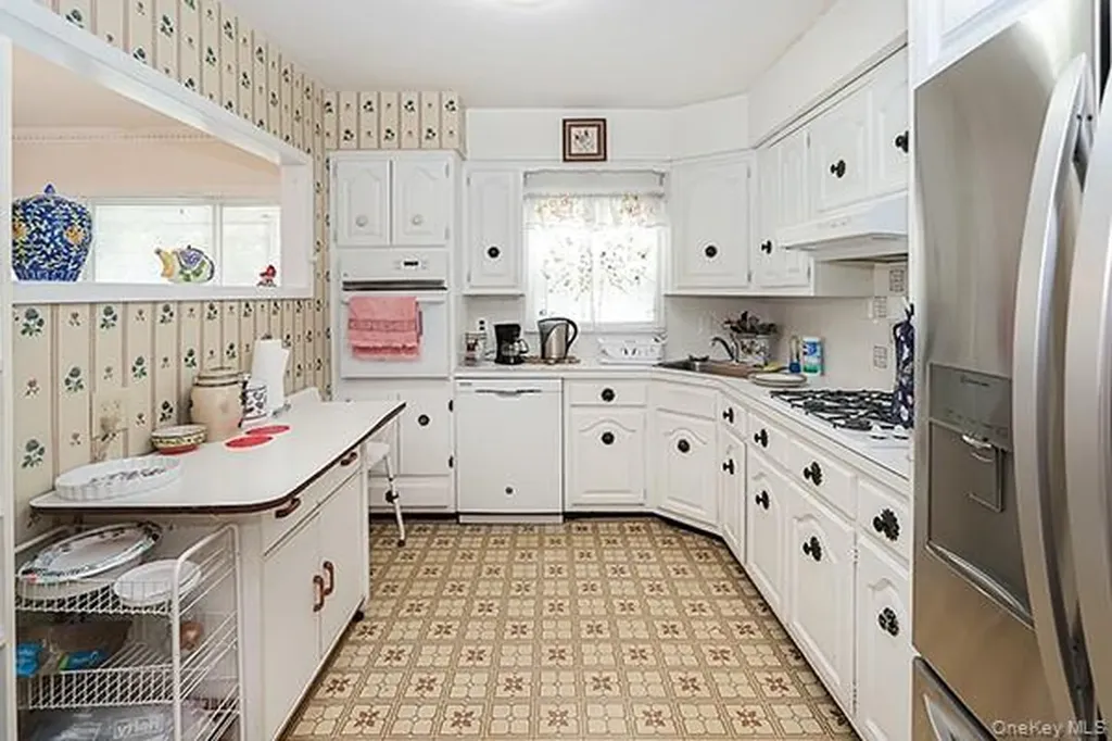 97 Vanderbilt Avenue Manhasset NY 11030