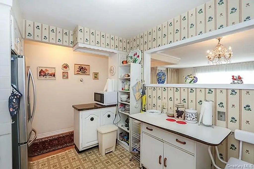 97 Vanderbilt Avenue Manhasset NY 11030