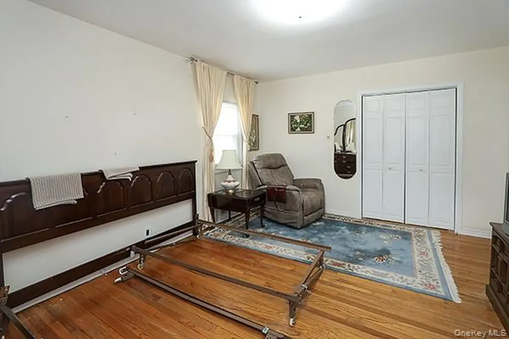 97 Vanderbilt Avenue Manhasset NY 11030