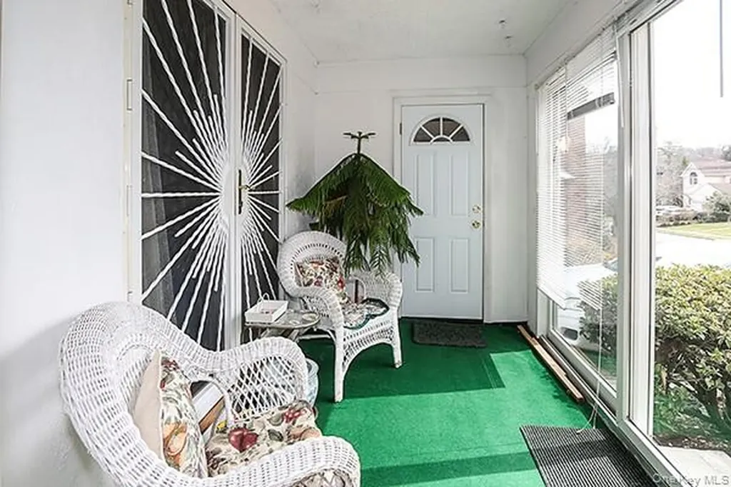 97 Vanderbilt Avenue Manhasset NY 11030
