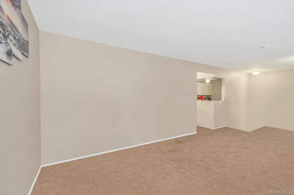 222 Pointe Circle N Coram NY 11727