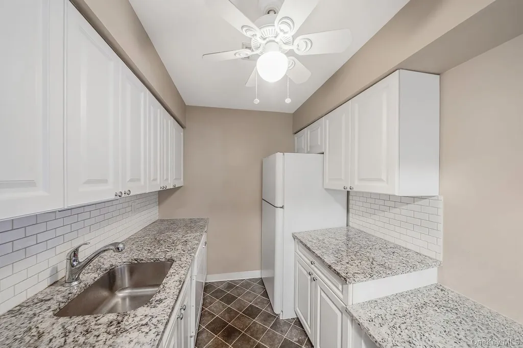 222 Pointe Circle N Coram NY 11727