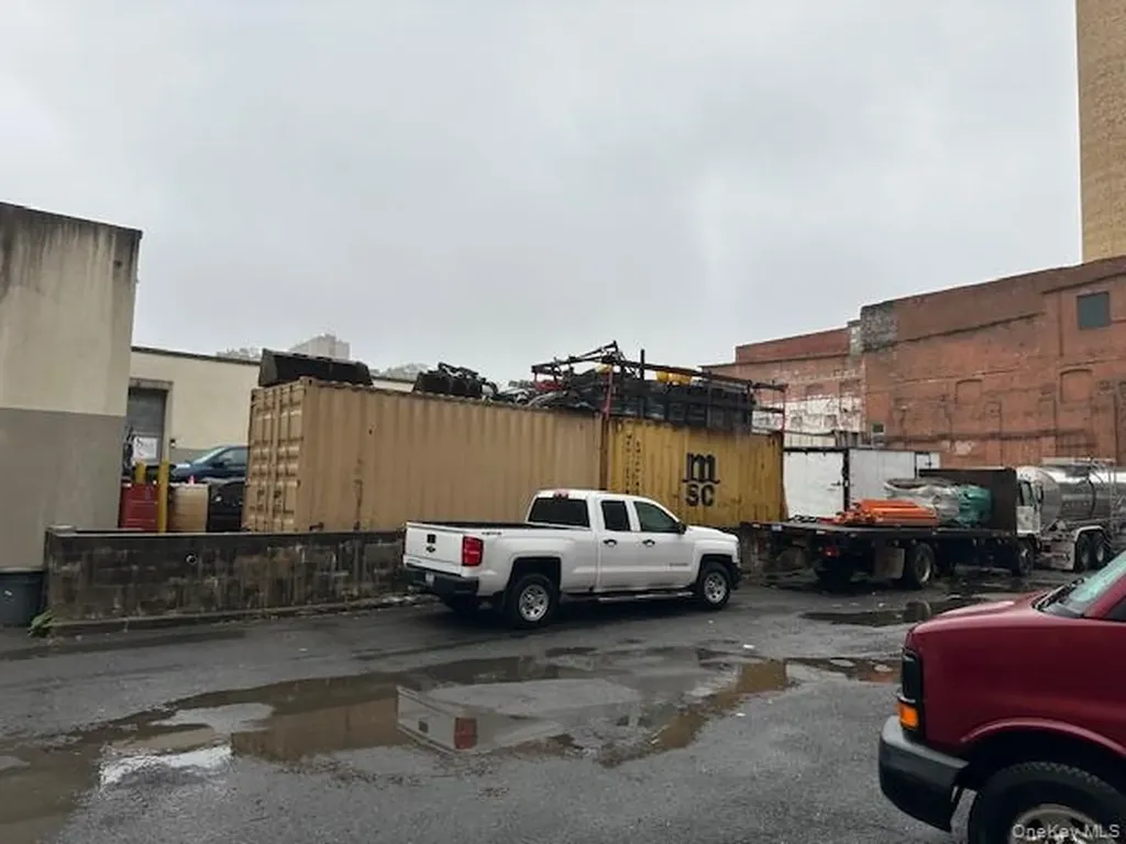 161 Saw Mill River Road Yonkers NY 10701
