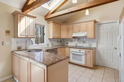 35 Woodcrest Drive Armonk NY 10504