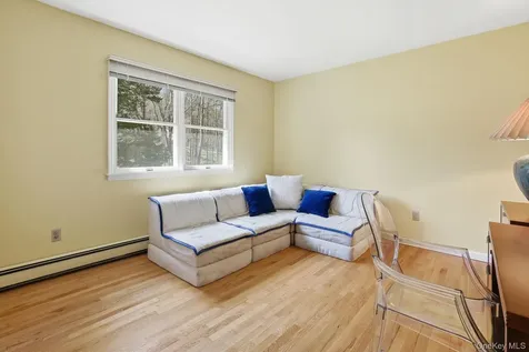 35 Woodcrest Drive Armonk NY 10504