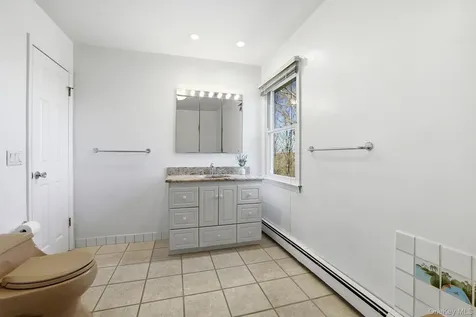 35 Woodcrest Drive Armonk NY 10504