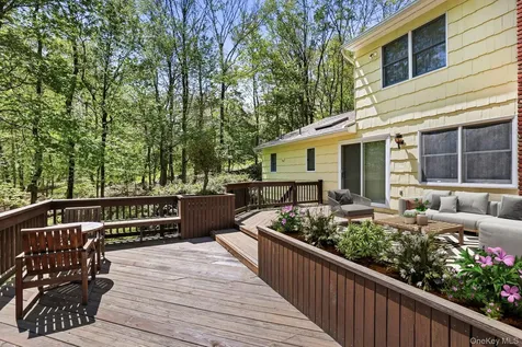35 Woodcrest Drive Armonk NY 10504