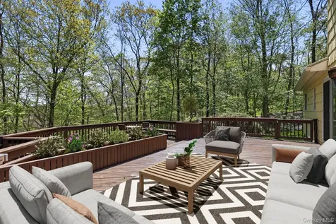 35 Woodcrest Drive Armonk NY 10504