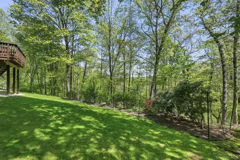35 Woodcrest Drive Armonk NY 10504
