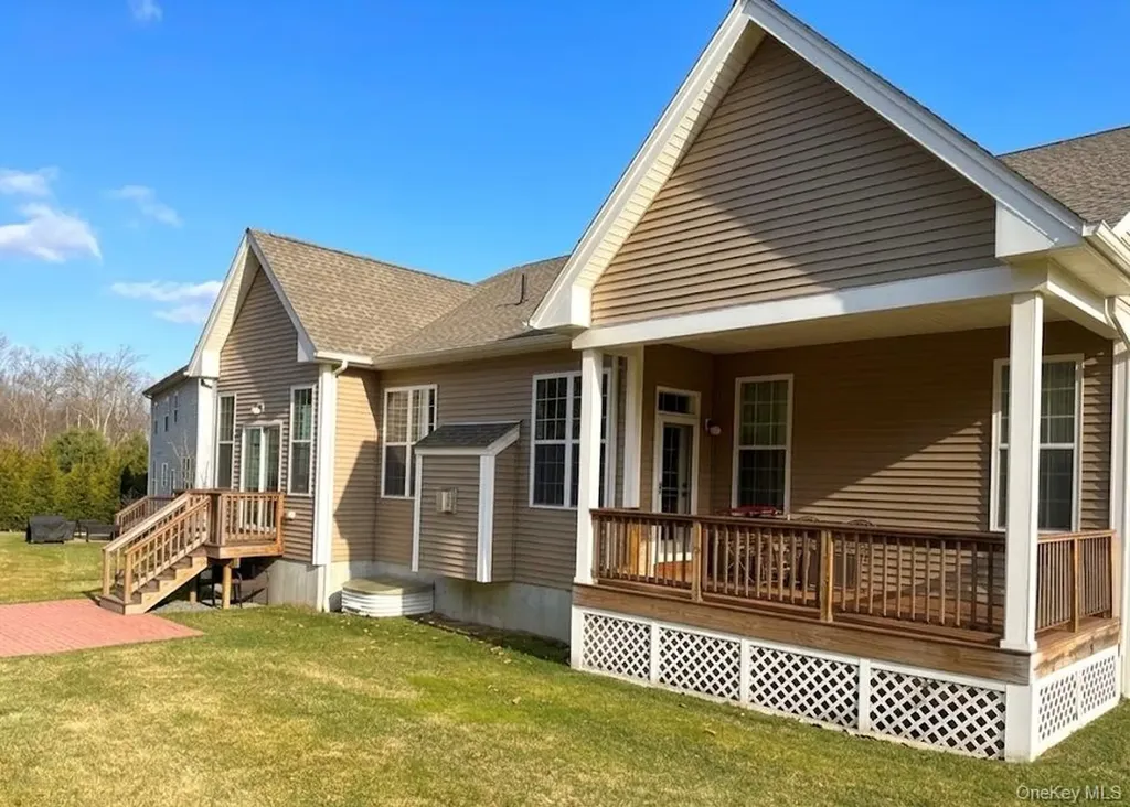 10 W Tilden Place Hopewell Junction NY 12533