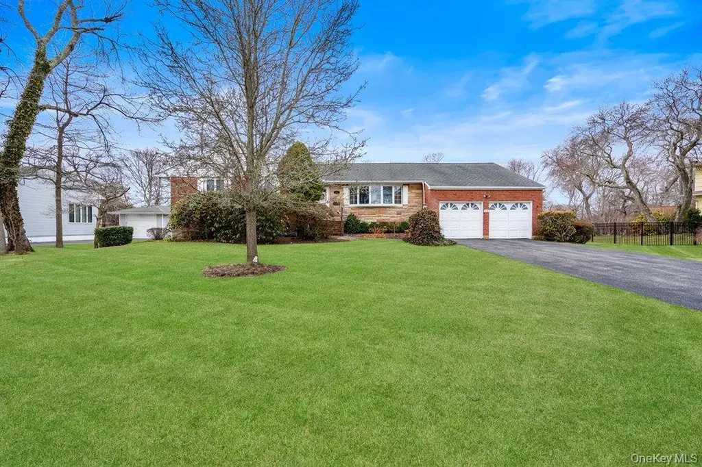 848 Hampshire Road Bay Shore NY 11706