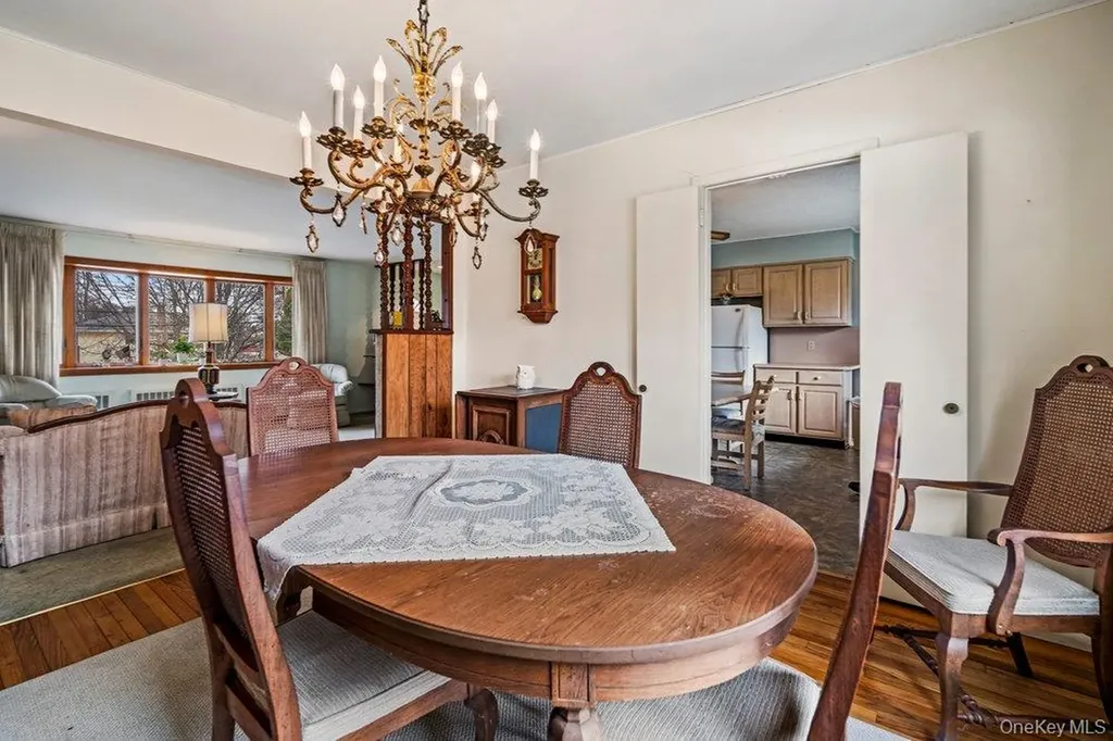 848 Hampshire Road Bay Shore NY 11706
