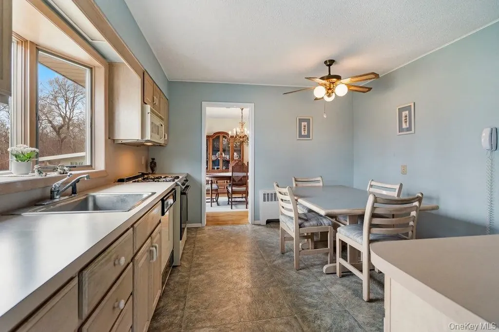 848 Hampshire Road Bay Shore NY 11706