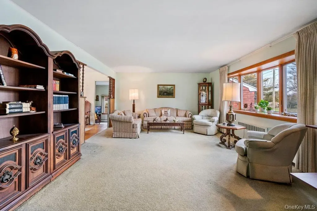 848 Hampshire Road Bay Shore NY 11706