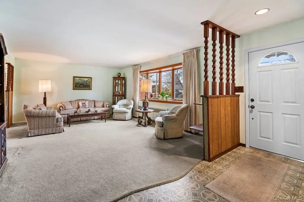 848 Hampshire Road Bay Shore NY 11706